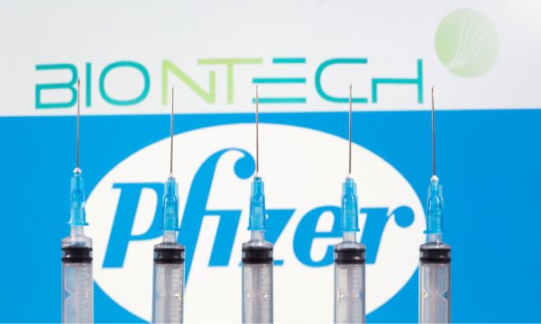 BioNTech ve Pfizer'in geliştirdiği Kovid-19 aşısının AB'de kullanımı onaylandı