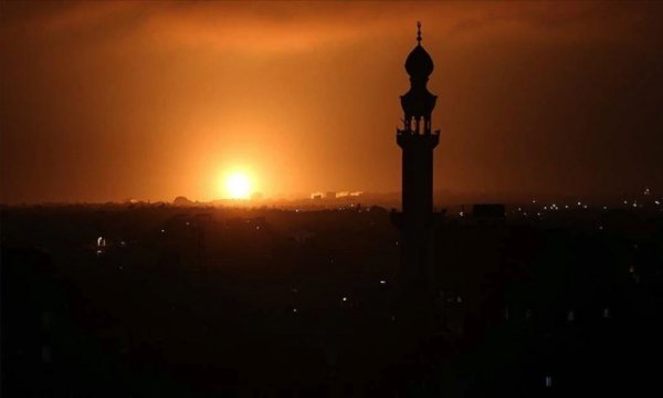 Siyonist İsrail, Gazze'ye hava saldırısı düzenledi