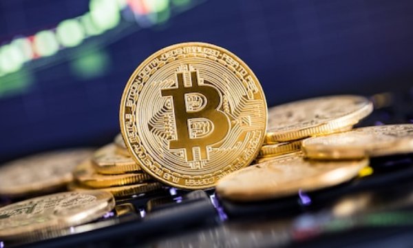'Venezüella, Türkiye ve İran'dan yaptığı ithalatı Bitcoin ile ödüyor