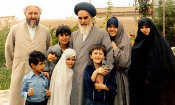 İmam Humeyni ve Hatıralar 2 - İki farklı hayat