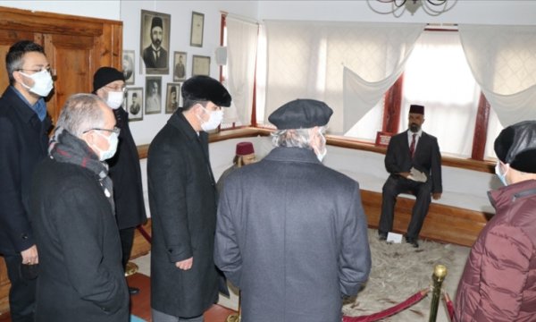 Mehmet Akif Ersoy vefatının 84'üncü yılında Taceddin Dergahı'nda anıldı