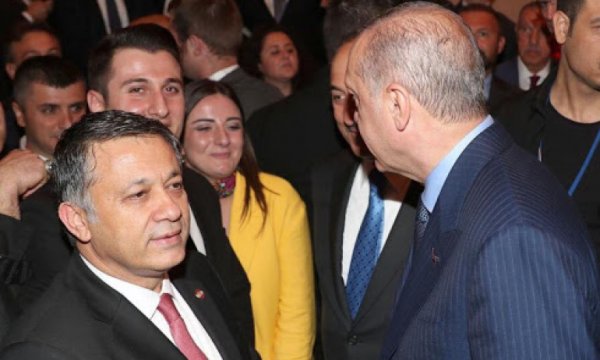  Erdoğan’ın imzasıyla kurulan KGK’nın başkanı hangi cemaat liderinin kitabını yazdı
