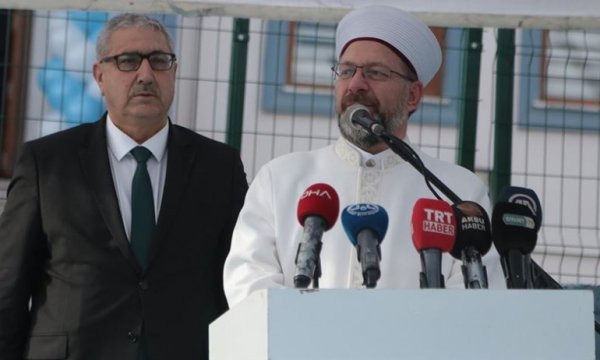 Diyanet İşleri Başkanı: Kur'an kursları, insanları kötülüklerden uzaklaştırıyor