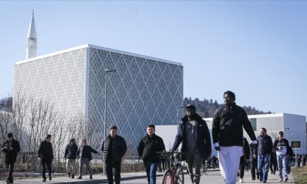 Ljubljana'nın ilk camisinde ilk cuma namazı kılındı