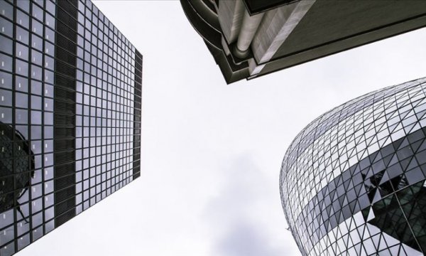 Londra dünyanın en büyük finans merkezi olmayı sürdürme iddiasında 