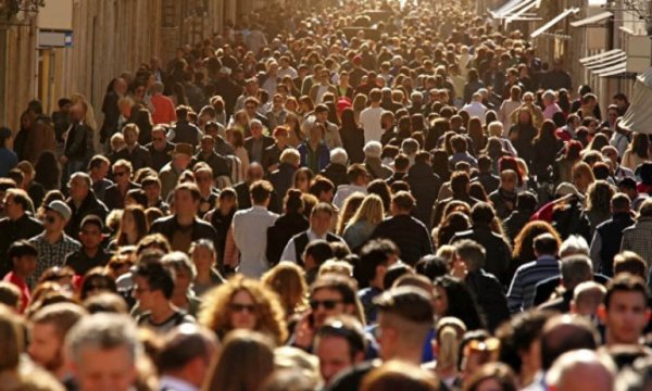 Türkiye'nin nüfusu 83 milyonu geçti en çok ve en az nüfus hangi illerde