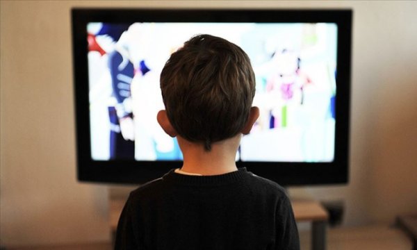 Geç yatan çocuklarda obezite riski artıyor 
