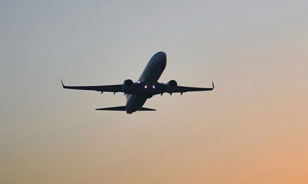 Türkiye ile İran arasındaki yolcu ve kargo uçuşları durduruldu