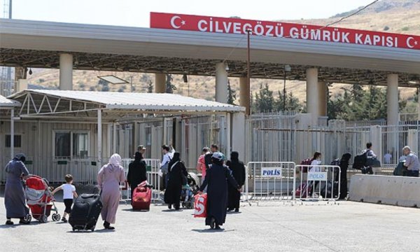 Suriye sınırının sıfır noktasında ortak çağrı: Savaş bitsin
