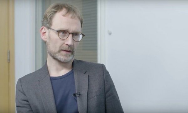 'Yarım milyon kişi ölür' diyen uzman enfekte oldu