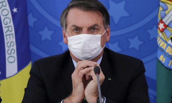 Bolsonaro: "Corona virüs krizi medyanın bir oyunu"