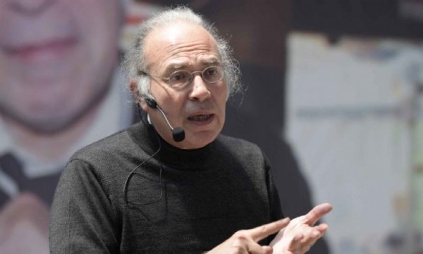  ‘Bu 30 yıllık bir plan’ diyen doktordan yapay zeka çıkışı