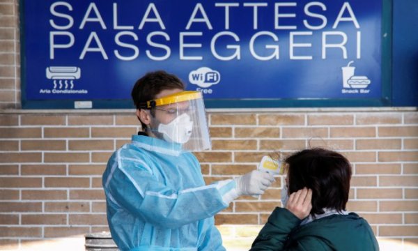 İtalya'da işçiler greve gidiyor: Her yeri kapatın!