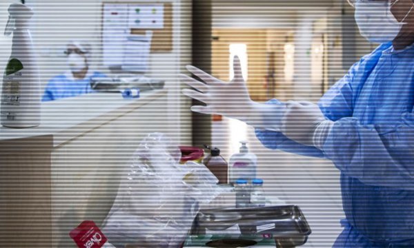 Koronavirüs salgınına karşı çaresiz kalan ABD, yabancı doktor arayışına girdi