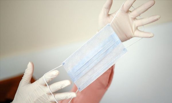 Sağlık kuruluşlarına girişlerde maske zorunluluğu getirildi