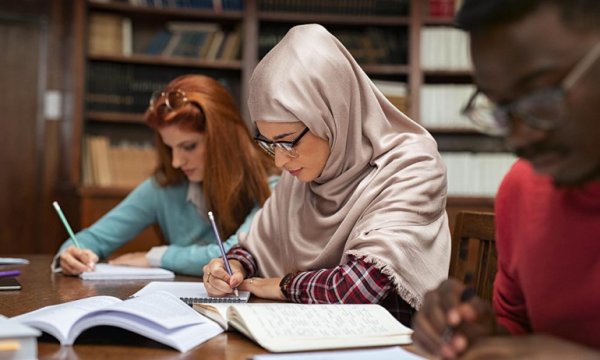 Almanya’da Kimler Neden İslam İlahiyatı Okuyor?
