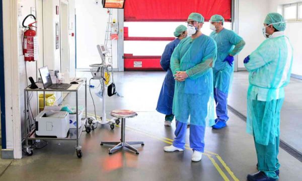 Koronavirüsün bulaştığı mesafe ile ilgili veriler güncellendi