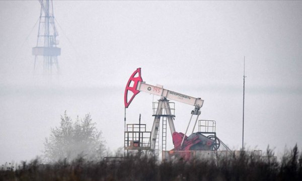 OPEC: Petrol üretimi 1 Mayıs'tan itibaren günlük 9,7 milyon varil azaltılacak