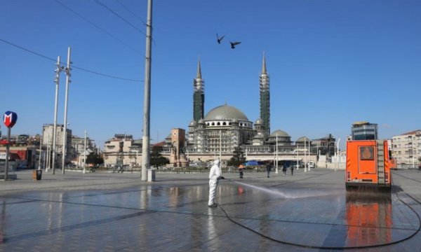 Türkiye'nin salgınla mücadelesinde son 24 saatte yaşananlar