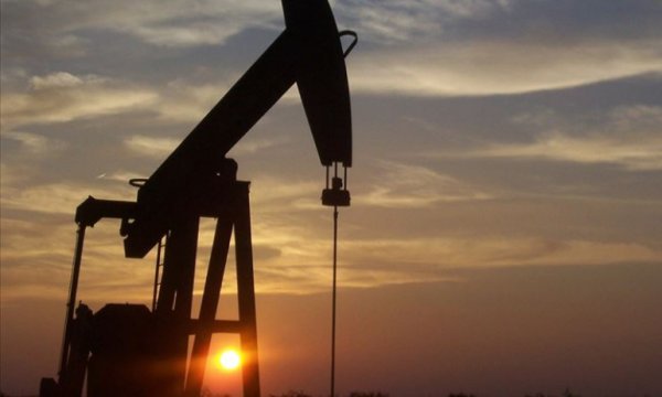 Suudi Arabistan'da petrol fiyatlarının düşmesi nedeniyle harcamalar kısıldı