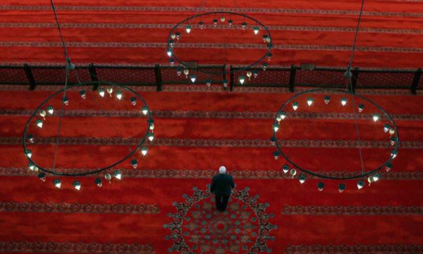 'Salgının ramazana rastlaması insanı dinin özünü aramaya yönlendirdi'
