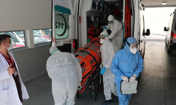 Türkiye'nin koronavirüsle mücadelesinde son 24 saatte yaşananlar
