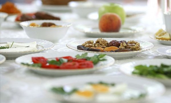 Yüksek tansiyon hastalarına 'sahur' uyarısı  