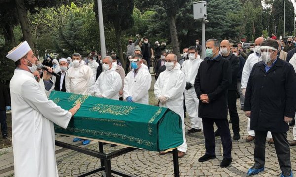 İlahiyatçı-yazar Ömer Döngeloğlu son yolculuğuna uğurlandı