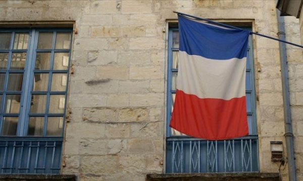 Fransa'nın Lille kentinde duruşmalarda başörtüsü yasağı getirildi 