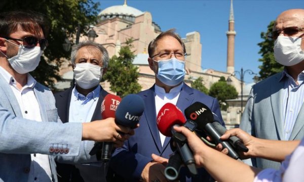 Diyanet İşleri Başkanı Erbaş: 3 imam ve 5 müezzin Ayasofya Camisi'ne atıyoruz