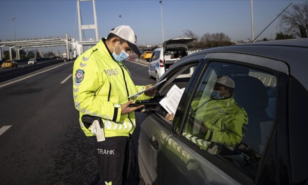 Sokağa çıkma kısıtlamasında 51 bin 152 kişiye ceza