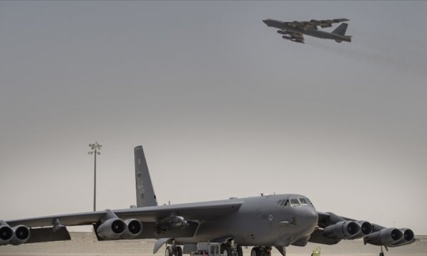 ABD'nin iki bombardıman uçağı İsrail üzerinden Basra Körfezi'ne geçti