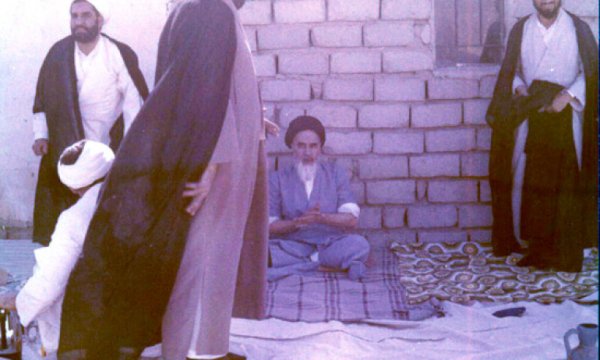 İmam Humeyni ve Hatıralar 4 - 'Kum'daki ilk yıllarımız'