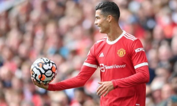 Cristiano Ronaldo'nun ekibide İngiltere'de benzin mağduru oldu