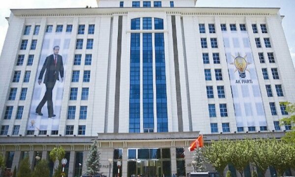 Kulis: AK Parti, sisteme yerel rötuşu değerlendiriyor