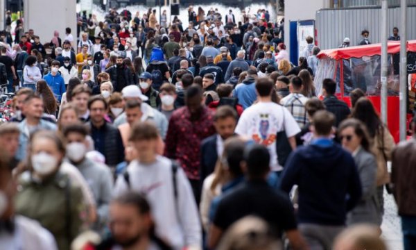 Toplumsal bağışıklık hedefi ne kadar gerçekçi?