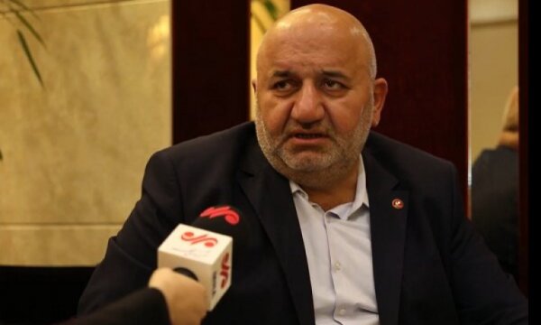 'Batı ülkeleri, Batı toplumunu İslam’dan soğutmak istiyor' - 'Şehit Süleymani ise...'