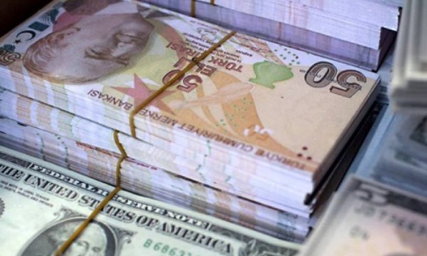 Dolar yeni haftaya rekorla başladı