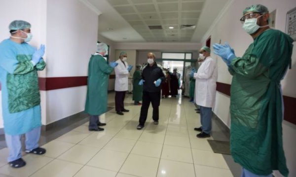 Dünya genelinde Kovid-19'dan iyileşenlerin sayısı 220 milyonu geçti