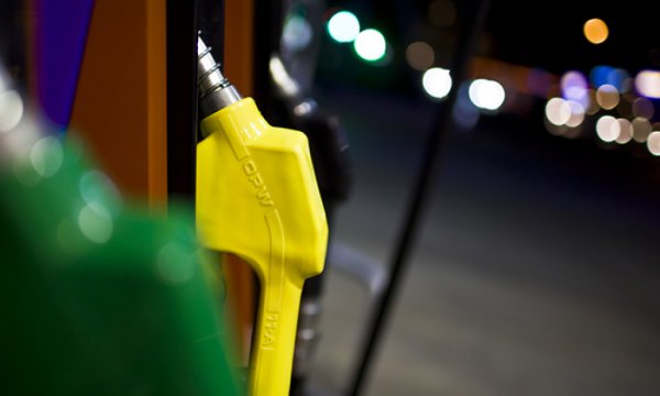 Benzine 44 kuruş zam geldi
