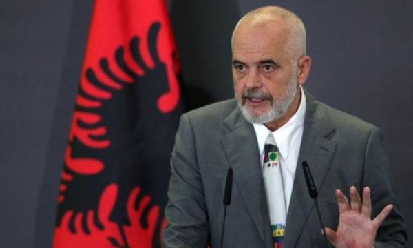 Balkanlar'da yeni hamleler: Arnavutluk-Kosova birleşiyor mu?