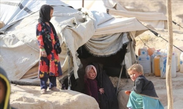 Afganistan'da 3,2 milyon çocuk tehlikede