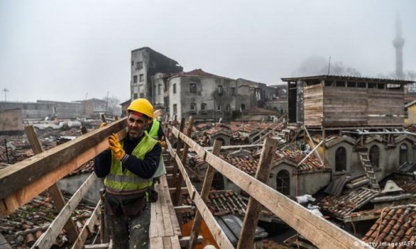 Enflasyon ve kur baskısı altında asgari ücret mücadelesi