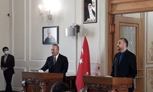 İran-Türkiye ilişkilerinin derinleştirilmesi için bir “yol haritası” hazırlanacak