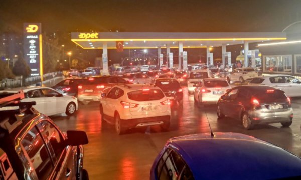 Akaryakıta bir zam daha geliyor