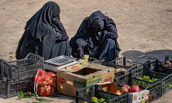IŞİD'in kol gezdiği Suriyeli mülteci kampında cinayetler hızla artıyor