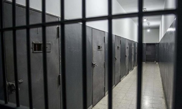 Bosna Savaşı'nda savaş suçu işlemekle itham edilen 7 kişi tutuklu yargılanacak