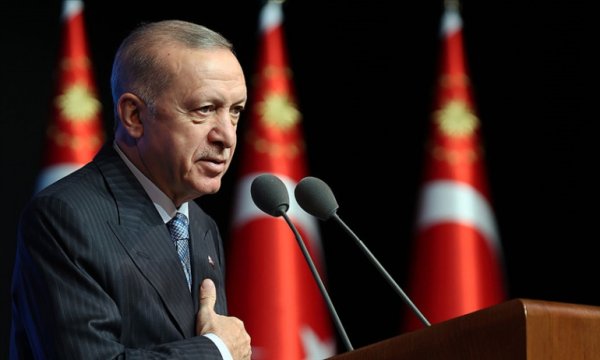 Cumhurbaşkanı Erdoğan, öğretmenlere verilecek yeni hakları açıkladı