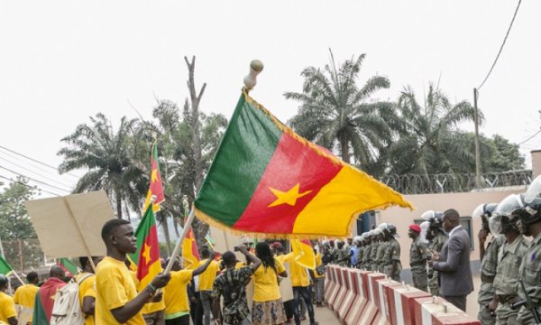 Kamerun'da sömürgeciliğin mirası: Fransızca-İngilizce savaşı