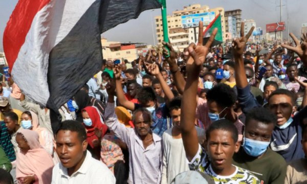 Sudan'da darbe karşıtları protestolara devam edecek